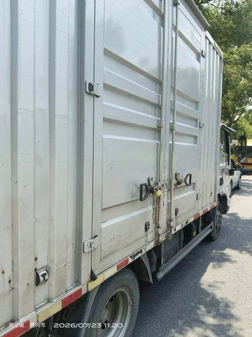 福田奥铃 156马力 载货车