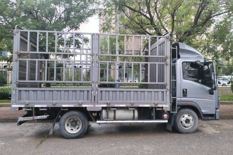二手重汽HOWO轻卡 155马力 载货车