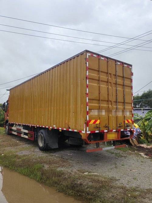 东风柳汽乘龙 290马力 载货车