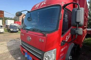 二手解放 虎VN 130马力 4.16米单排仓栅式轻卡(国六) 单桥 大柴二手载货车 蓝牌
