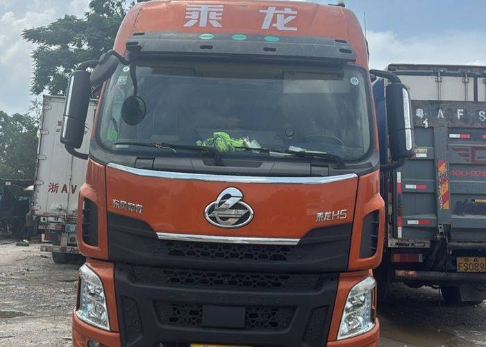 二手东风柳汽乘龙 245马力 载货车