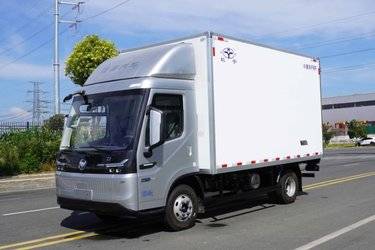 二手福田欧马可Z2 4X2 4.08米纯电动冷藏车 宁德时代165kWh  二手电动卡车电动冷藏车图片