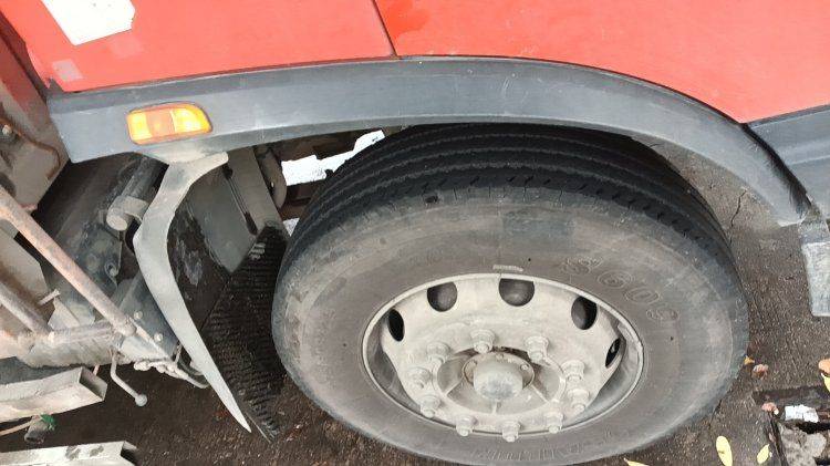 二手东风商用车 230马力 载货车
