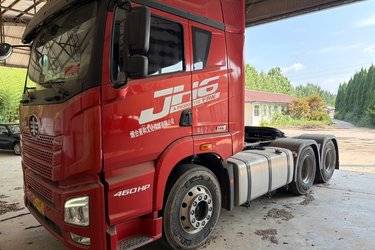 二手青岛解放 JH6重卡 460马力 6X4牵引车(潍柴)(国五) 双驱 潍柴二手牵引车 黄牌图片