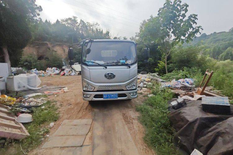 二手一汽解放轻卡 150马力 载货车