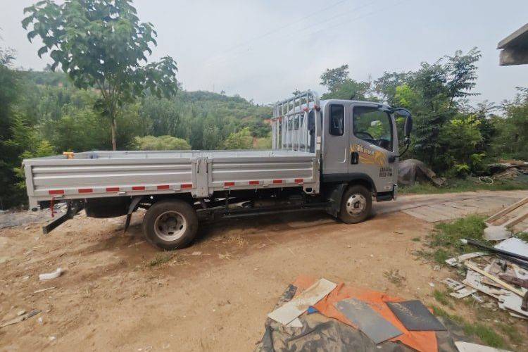 二手一汽解放轻卡 150马力 载货车