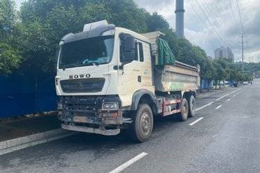 二手中国重汽 HOWO TX重卡 440马力 6X4 5.6米自卸车(国五) 后八轮 中国重汽二手自卸车 黄牌图片