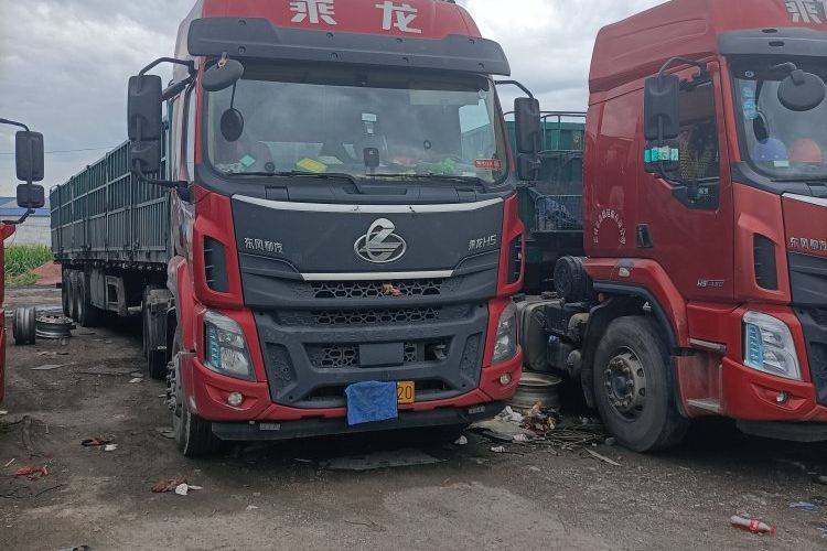 二手东风柳汽乘龙 500马力 牵引车
