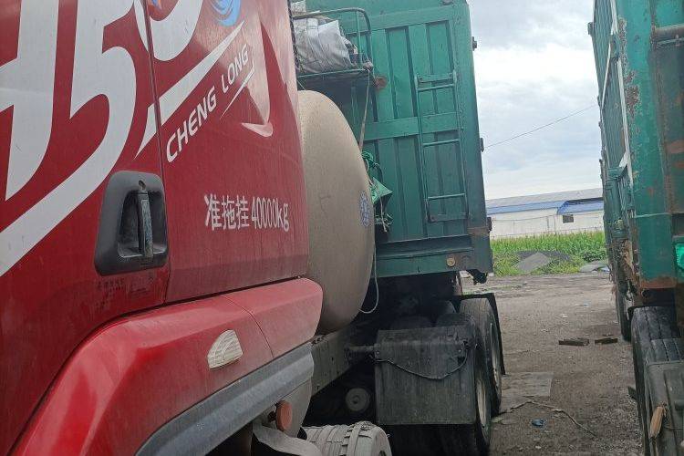 二手东风柳汽乘龙 500马力 牵引车