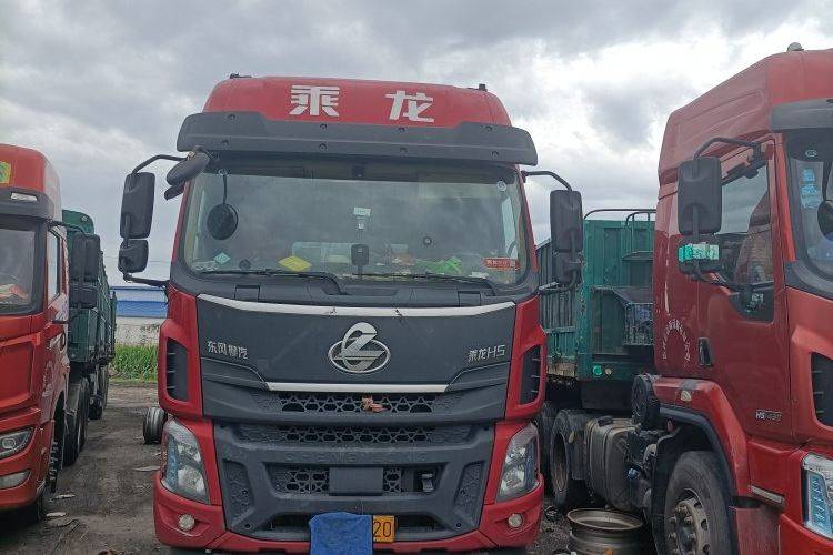 二手东风柳汽乘龙 500马力 牵引车