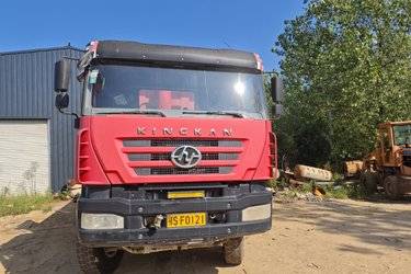 二手上汽红岩 新金刚 430马力 6X4 6.4米自卸车(国五) 后八轮 上柴二手自卸车 黄牌图片