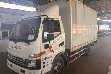 二手江淮 骏铃V5 120马力 4.15米单排厢式轻卡(国五) 单桥 安徽康明斯二手载货车 蓝牌