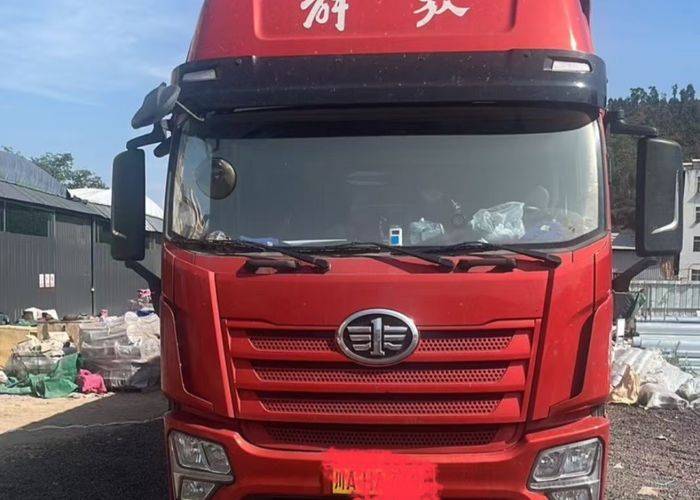 二手青岛解放 300马力 载货车
