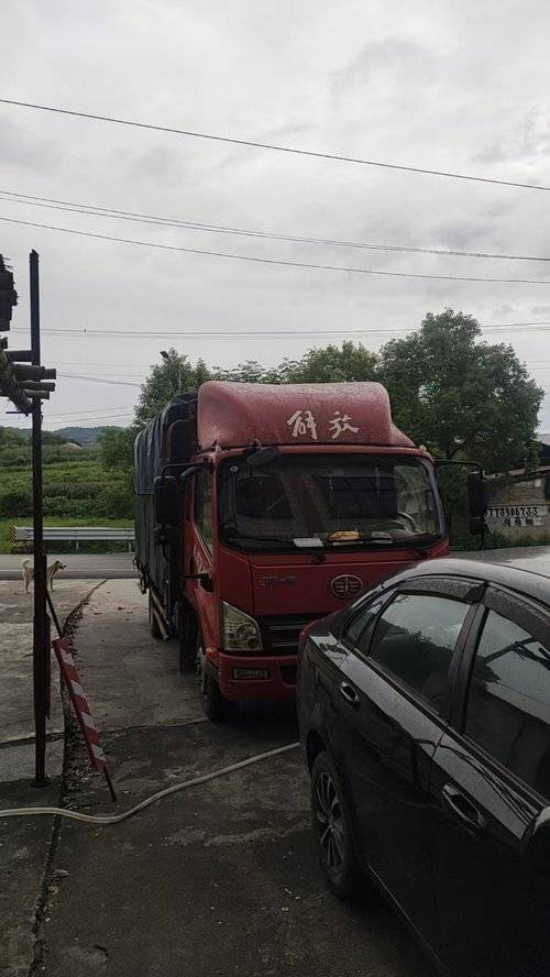 一汽解放轻卡 140马力 载货车