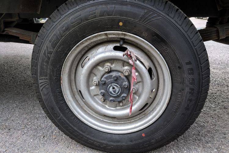 二手东风小霸王 113马力 载货车