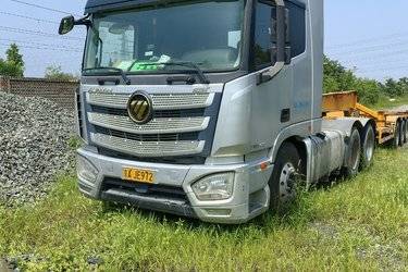 二手福田 欧曼EST 穿越版 470马力 6X4 牵引车(国六) 双驱 福田康明斯二手牵引车 黄牌图片