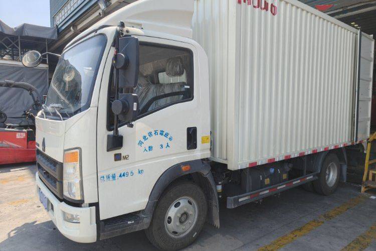 二手重汽HOWO轻卡 140马力 载货车