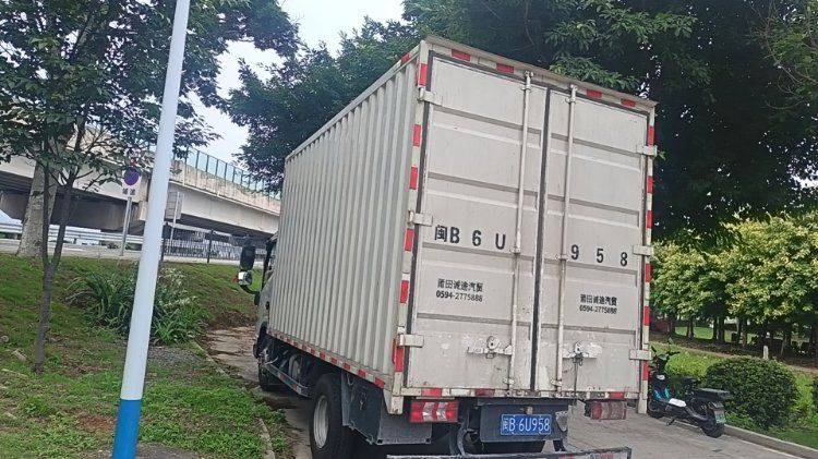二手江淮骏铃 170马力 载货车