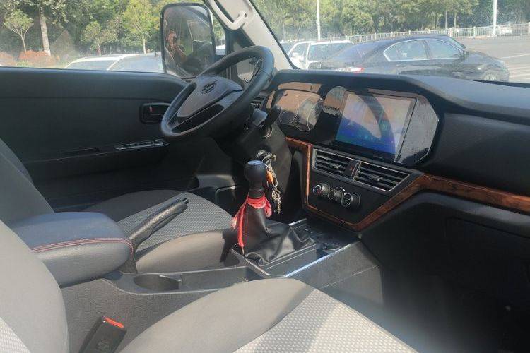 二手长安跨越 122马力 载货车