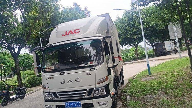 二手江淮骏铃 170马力 载货车