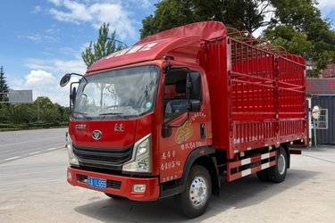 二手中国重汽 豪曼H3 160马力 4.15米单排仓栅式轻卡(国六) 单桥 云内动力二手载货车 蓝牌图片