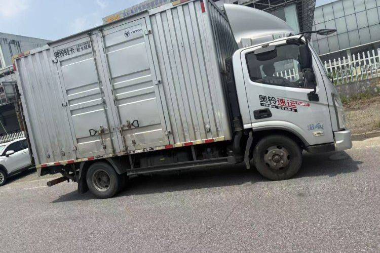 福田奥铃 156马力 载货车