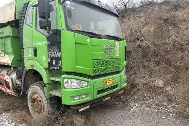 二手一汽解放 J6P重卡 350马力 6X4 6米LNG自卸车(国五) 后八轮 锡柴二手自卸车 黄牌