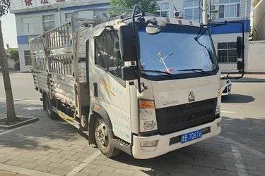 二手中国重汽HOWO 悍将 140马力 4.15米单排栏板轻卡(国六) 单桥 潍柴二手载货车 蓝牌图片