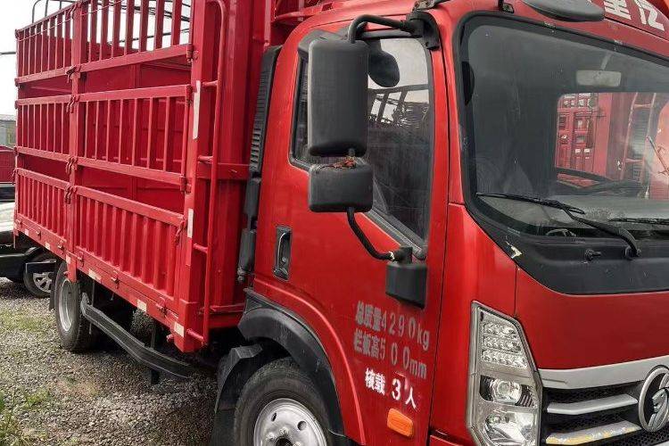 二手中国重汽成都商用车 160马力 载货车