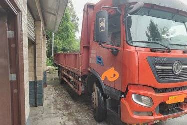 二手东风商用车 天锦KR重卡 舒适版 260马力 4X2 6.8米栏板载货车(高顶)(国六) 单桥 康明斯二手载货车 黄牌图片