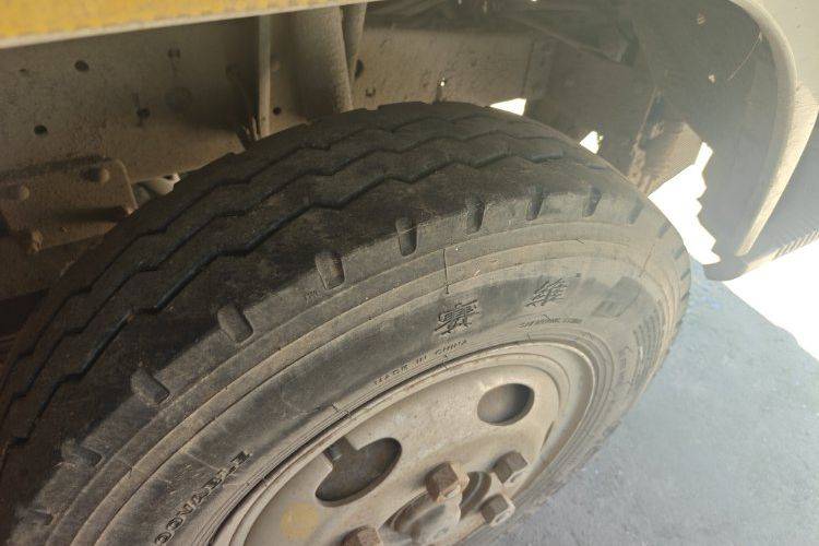 二手凯马汽车 110马力 载货车