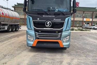 二手陕汽重卡 德龙X5000S 610马力 6X4 AMT自动档牵引车(国六) 双驱 奔驰二手牵引车 黄牌图片