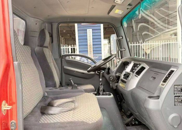 二手大运轻卡 130马力 载货车