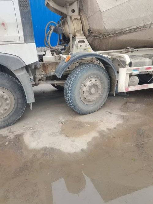 重汽豪沃(HOWO) 340马力 搅拌车