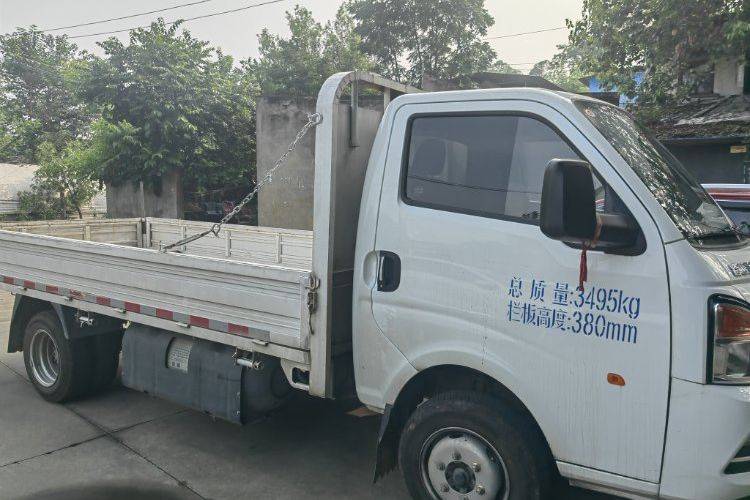 二手长安跨越 122马力 载货车