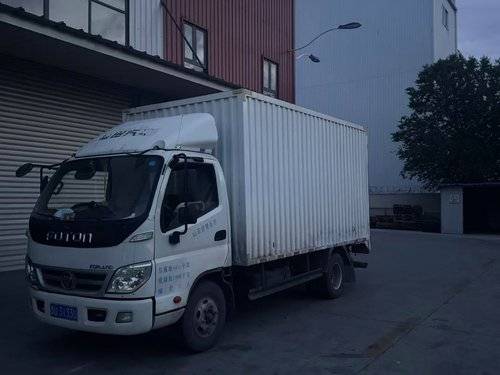 福田时代领航 143马力 载货车