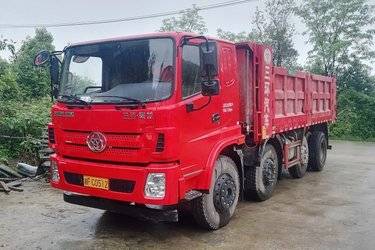 二手三环十通 昊龙中卡 270马力 8X2 7米自卸车(中桥提升)(国五) 8X2 玉柴二手自卸车 黄牌图片