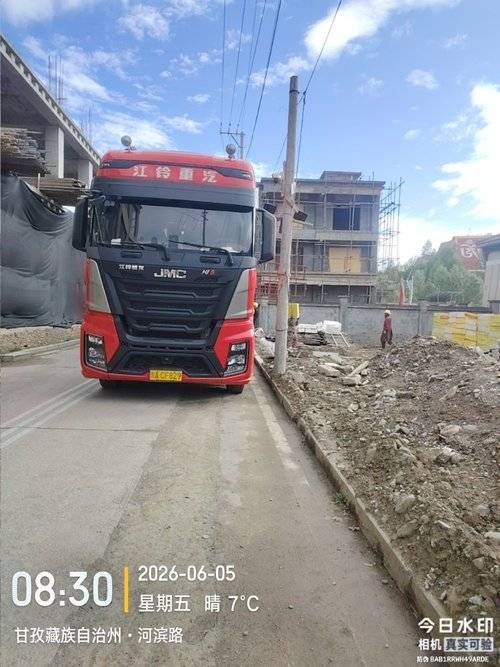 福特汽车 530马力 牵引车