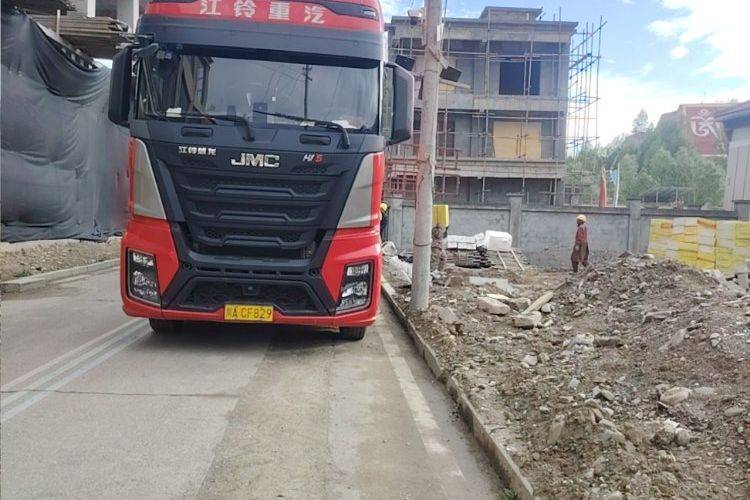 福特汽车 530马力 牵引车