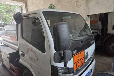二手油罐车 东风多利卡 多利卡D5图片