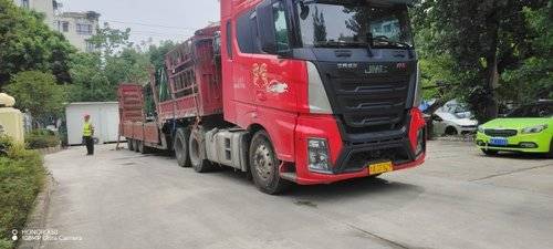 福特汽车 530马力 牵引车