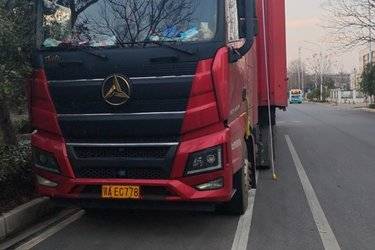 二手三一重卡 新英才 燃情版 460马力 6X4 LNG牵引车(国六) 双驱 玉柴二手牵引车 黄牌图片