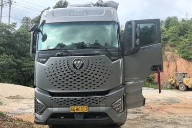 二手福田 欧曼银河 北方版 580马力 8X4 9.53米AMT自动挡栏板载货车(国六) 前四后八 福田康明斯二手载货车 黄牌图片