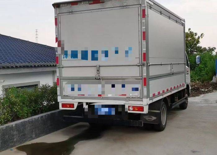 福田时代领航 120马力 载货车