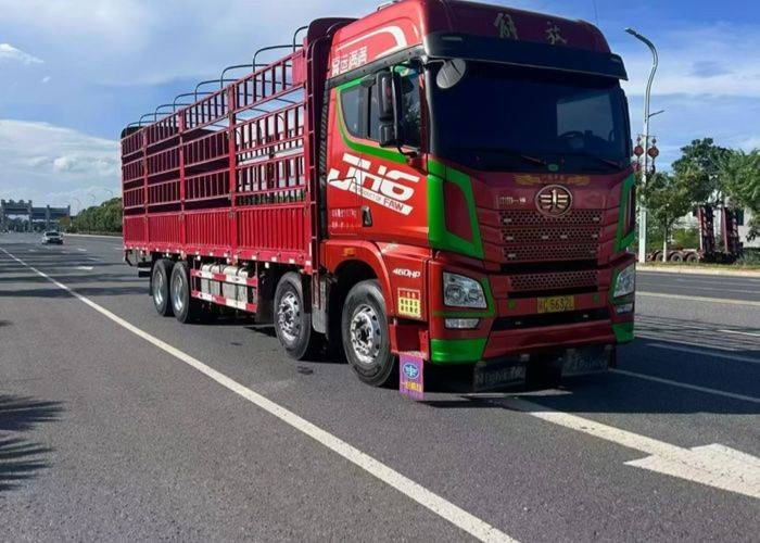 二手青岛解放 460马力 载货车