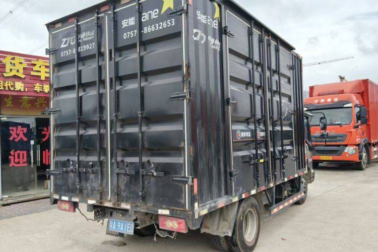 福田奥铃 158马力 载货车