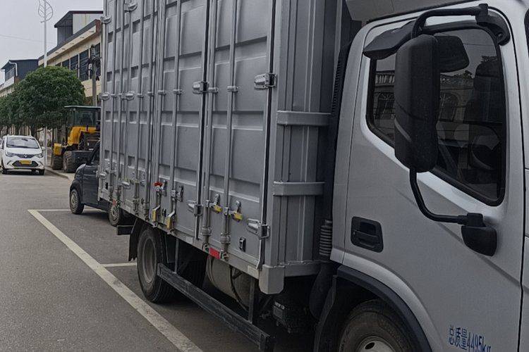 二手福田奥铃 170马力 载货车