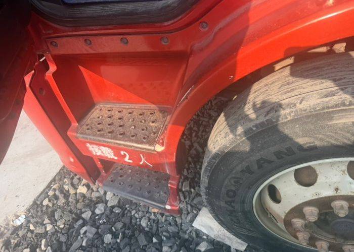 二手一汽解放 240马力 载货车