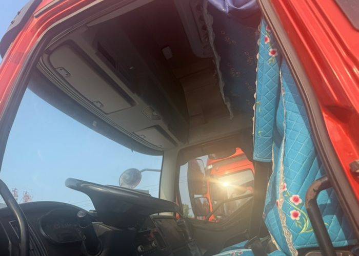 二手一汽解放 240马力 载货车