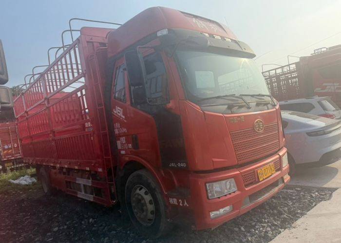 二手一汽解放 240马力 载货车